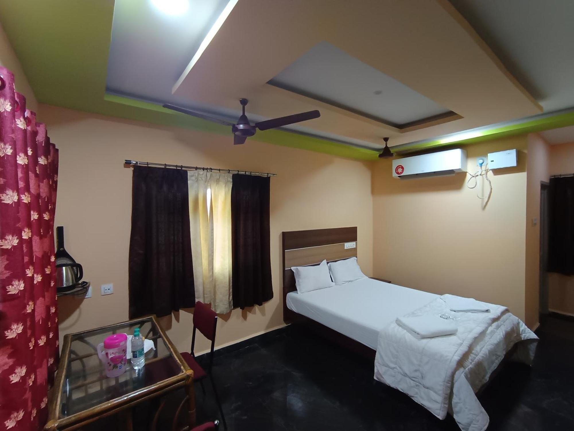 Sri Murugan Beach Paradise Hotel Mamallapuram Eksteriør billede