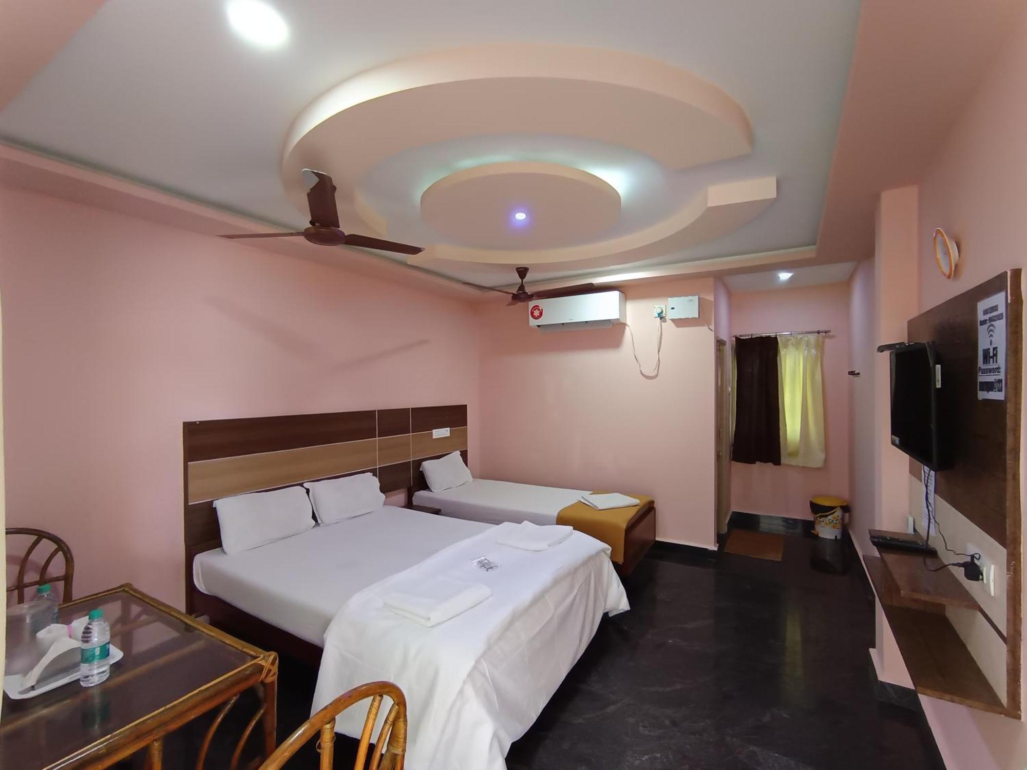 Sri Murugan Beach Paradise Hotel Mamallapuram Eksteriør billede
