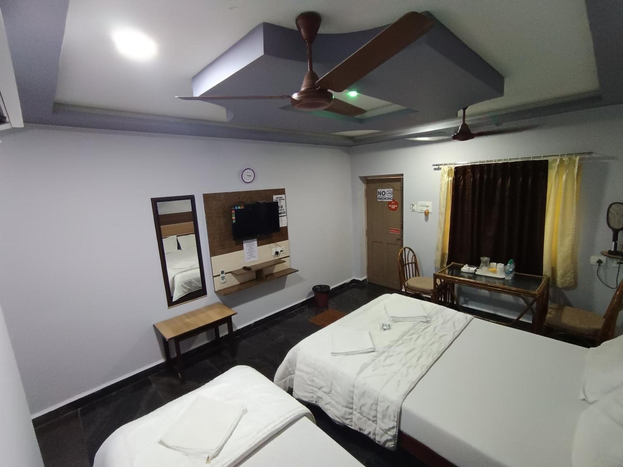 Sri Murugan Beach Paradise Hotel Mamallapuram Eksteriør billede