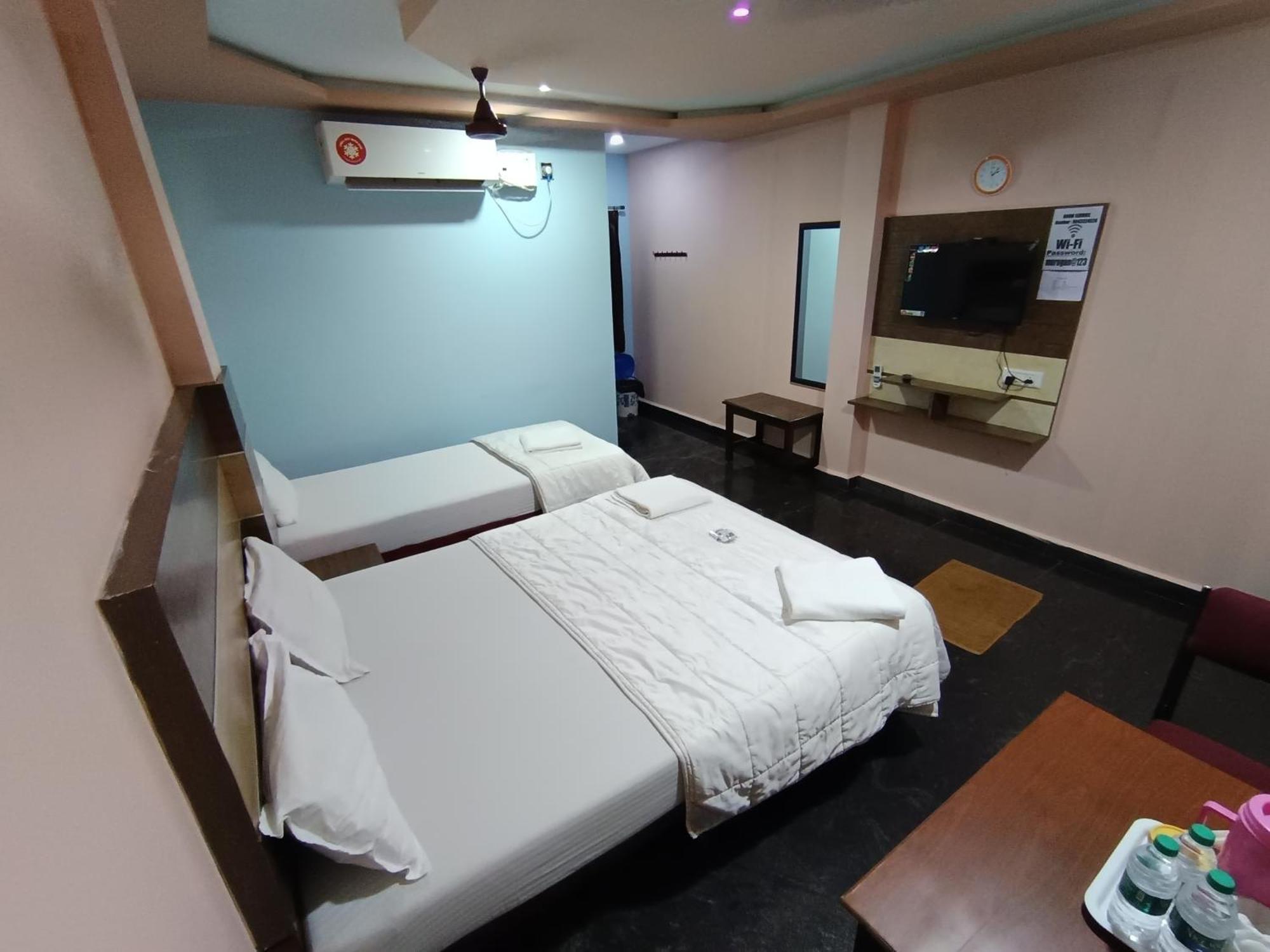 Sri Murugan Beach Paradise Hotel Mamallapuram Eksteriør billede