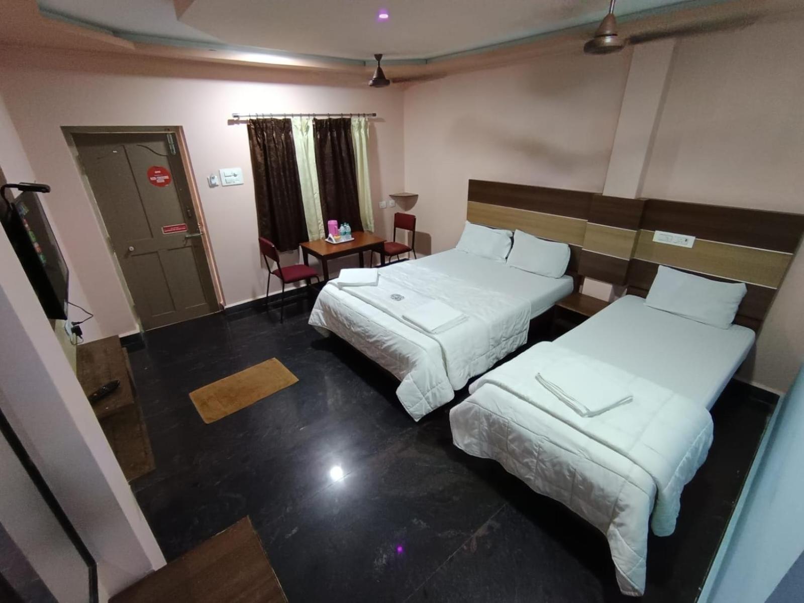 Sri Murugan Beach Paradise Hotel Mamallapuram Eksteriør billede