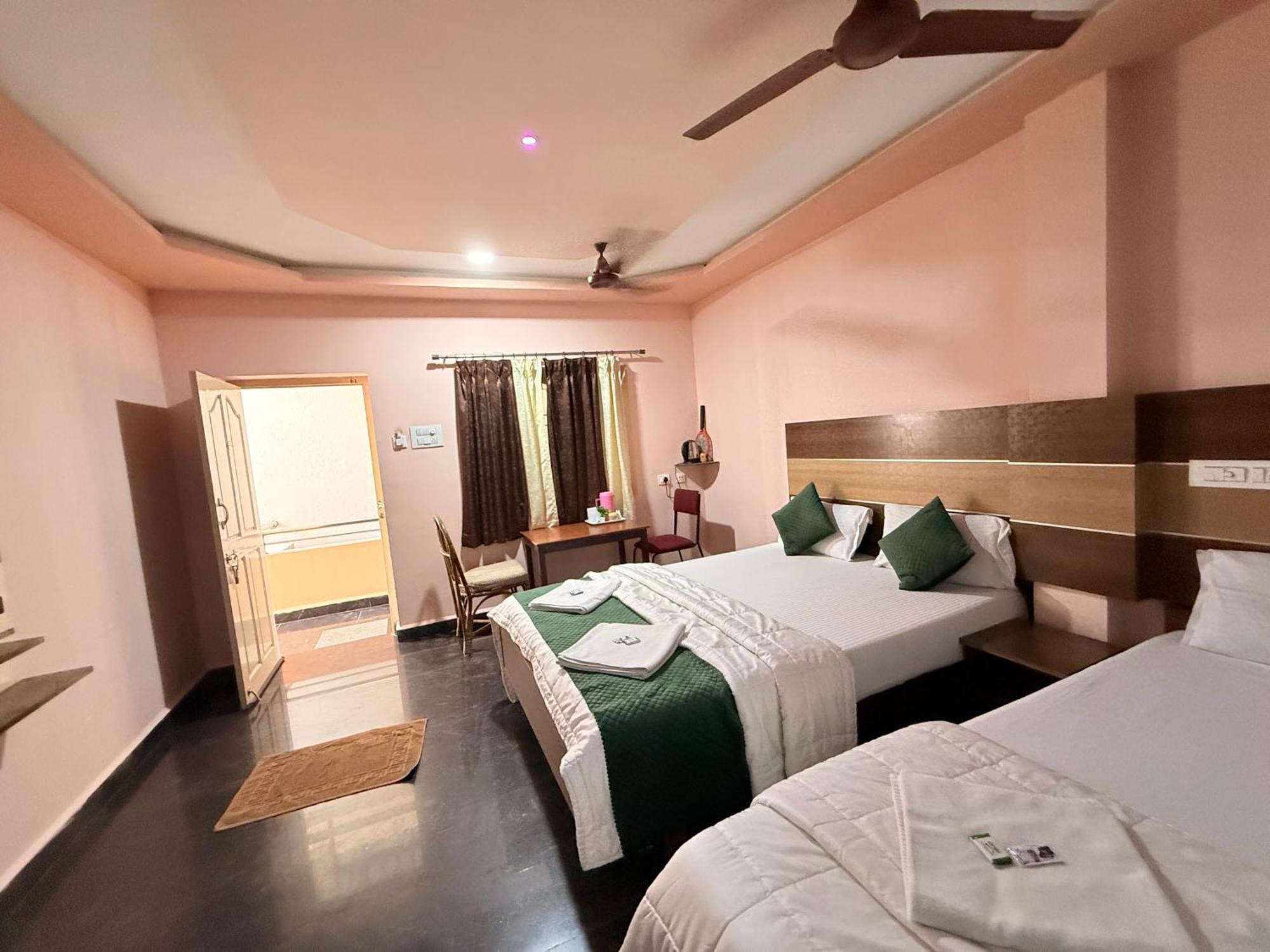 Sri Murugan Beach Paradise Hotel Mamallapuram Eksteriør billede
