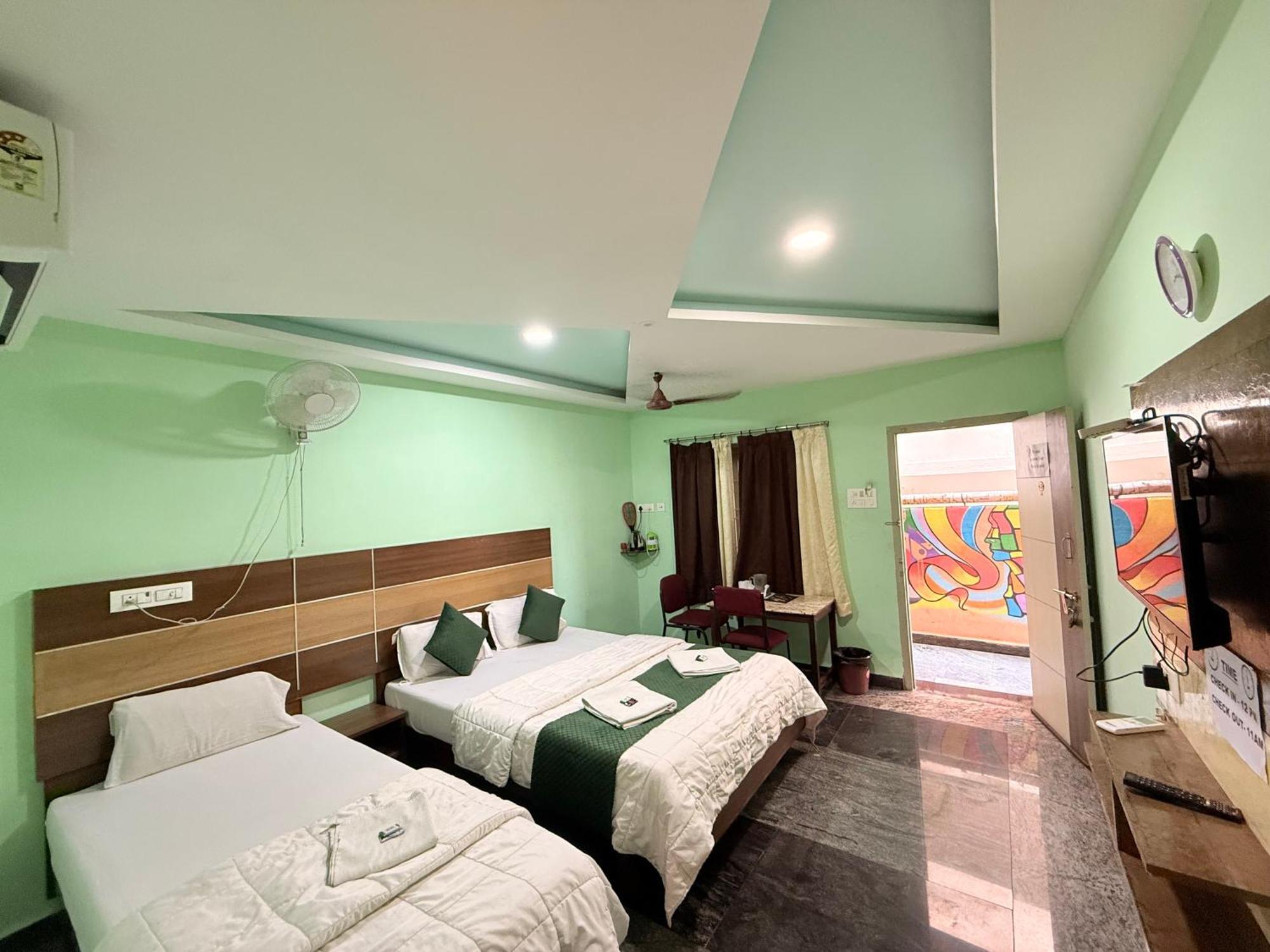 Sri Murugan Beach Paradise Hotel Mamallapuram Eksteriør billede